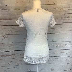Women’s lace v-neck